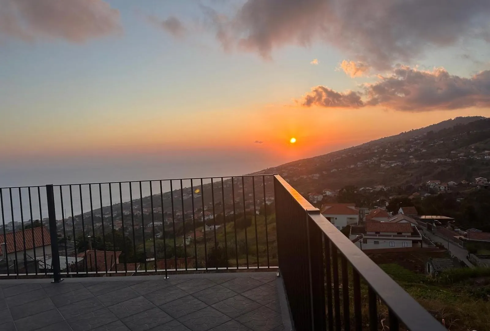 Willa Quinta Do Carmo House With View Calheta