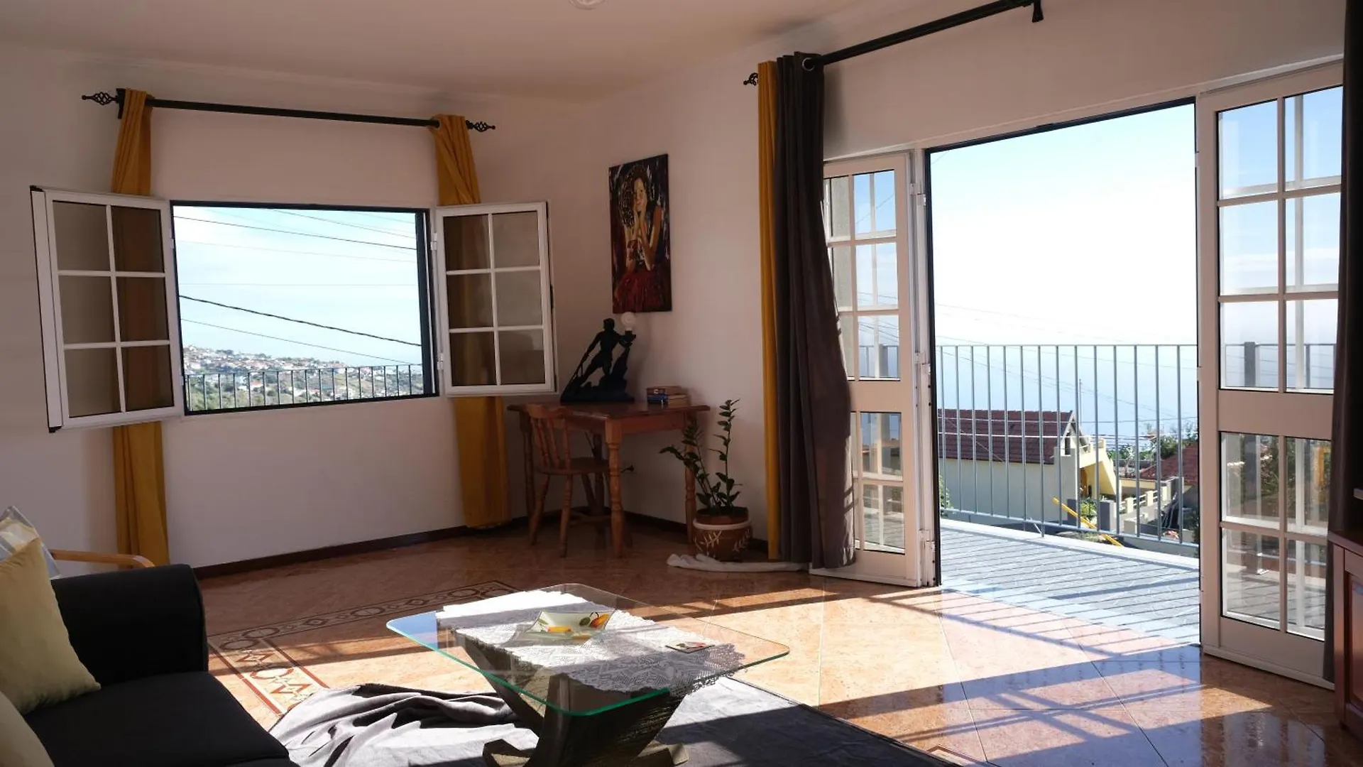 Willa Quinta Do Carmo House With View Calheta  Dom wakacyjny